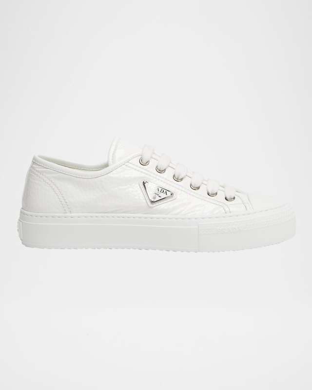 Smash Naplak Leather Triangle Logo Low-Top Sneakers